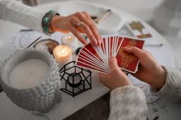 Mediumship Reading What It Is, How It Works, and Why It Can Transform Your Healing Journey